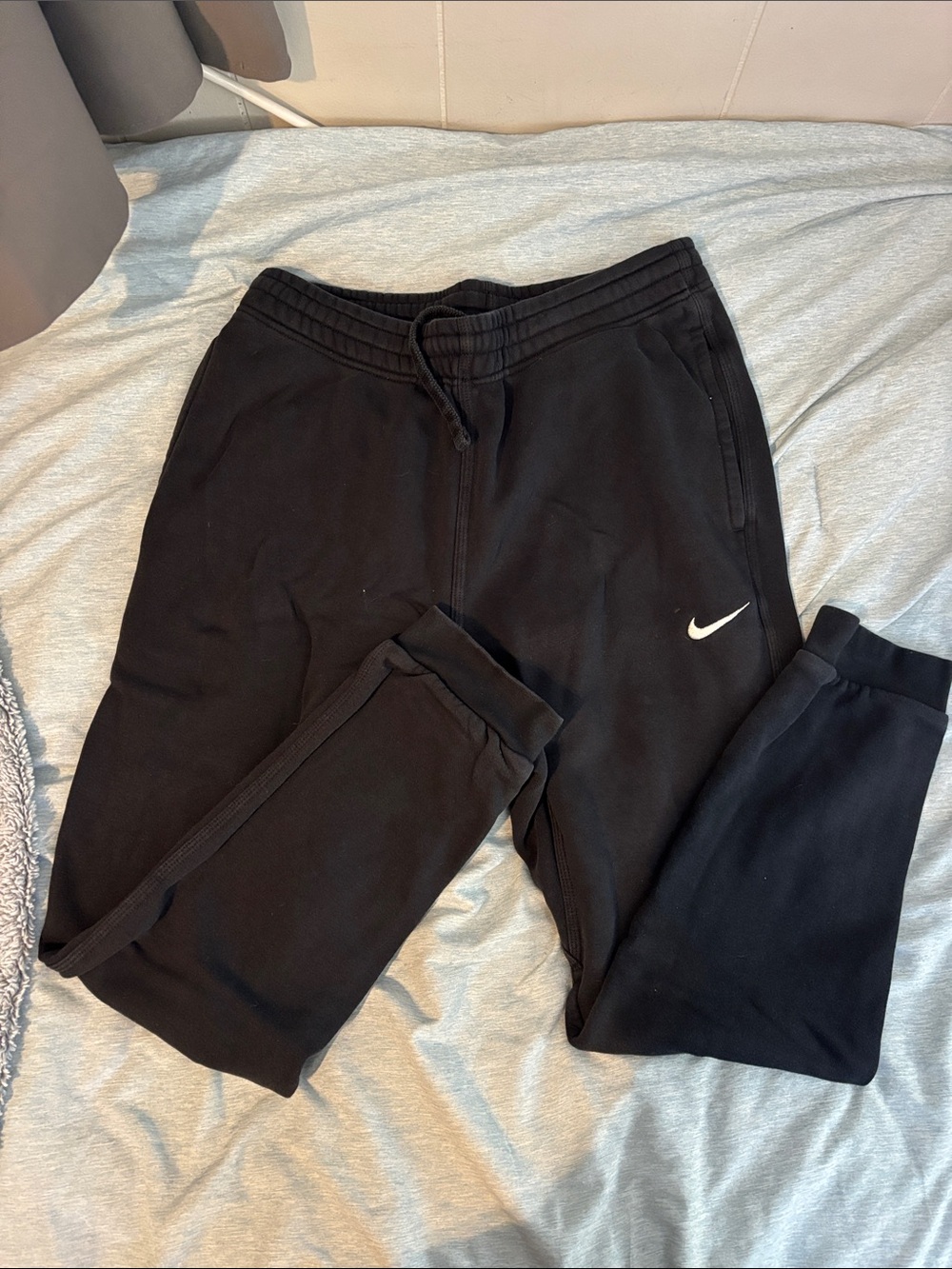 Nike men’s Black Fleece Jogger Pants